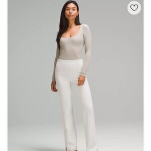 Lululemon Wundermost Ultra-Soft Nulu Square-Neck Long-Sleeve Bodysuit size L NWT